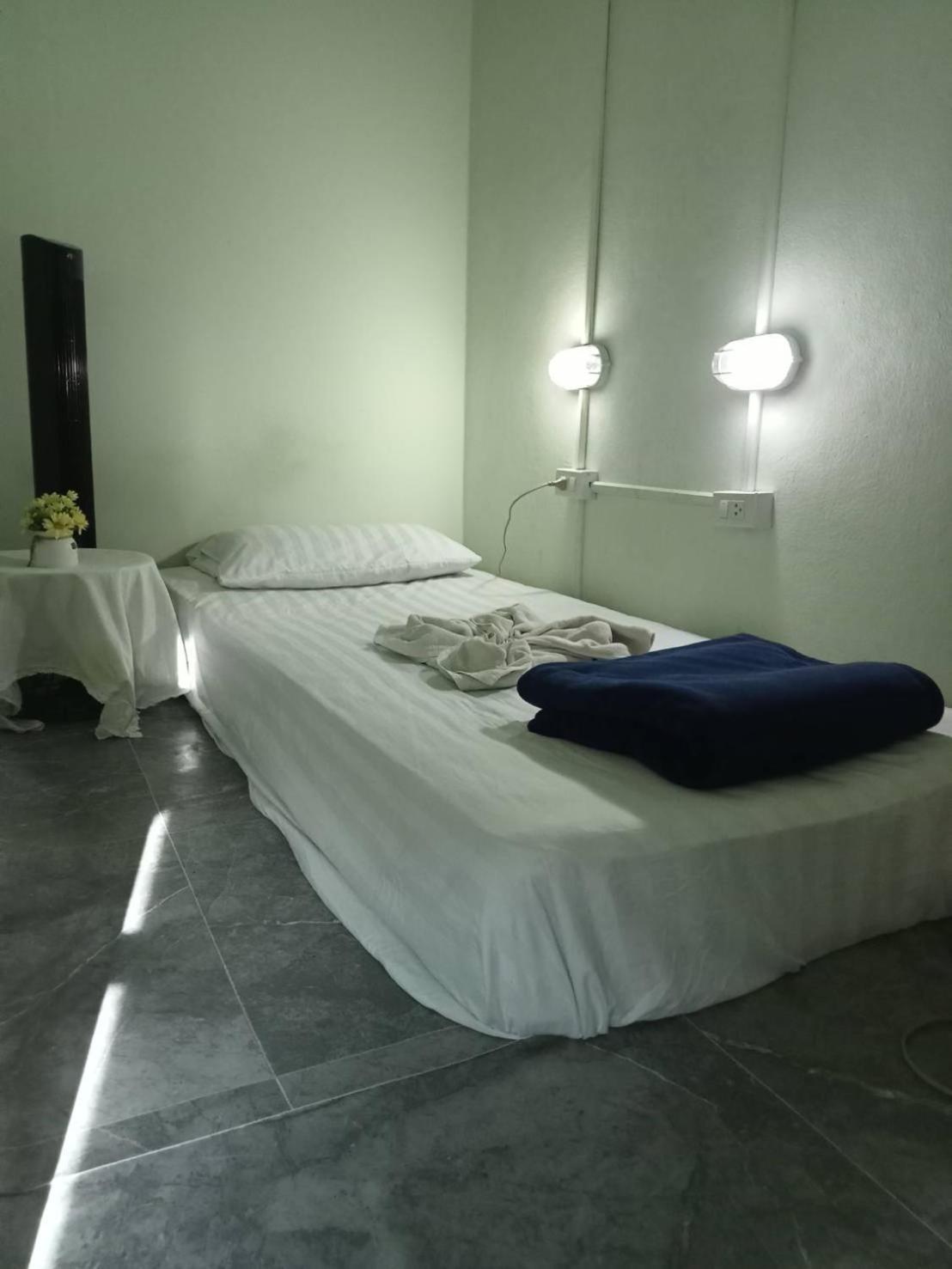 Newnormal Hotel Chiang Mai Camera foto