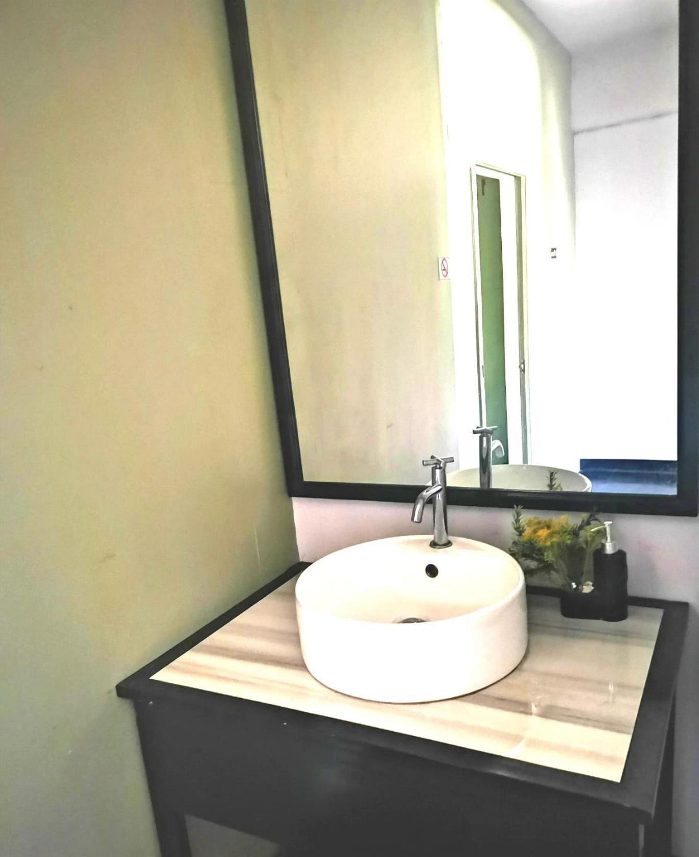Newnormal Hotel Chiang Mai Camera foto